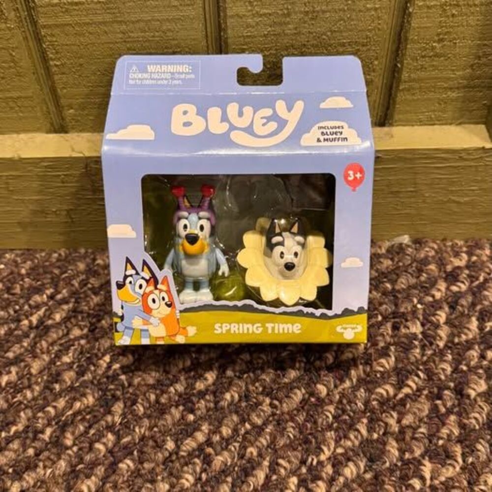 Bluey Spring Time Figure 2-Pack with Bluey & Muffin